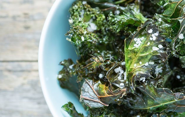 dehydrated-kale-chips